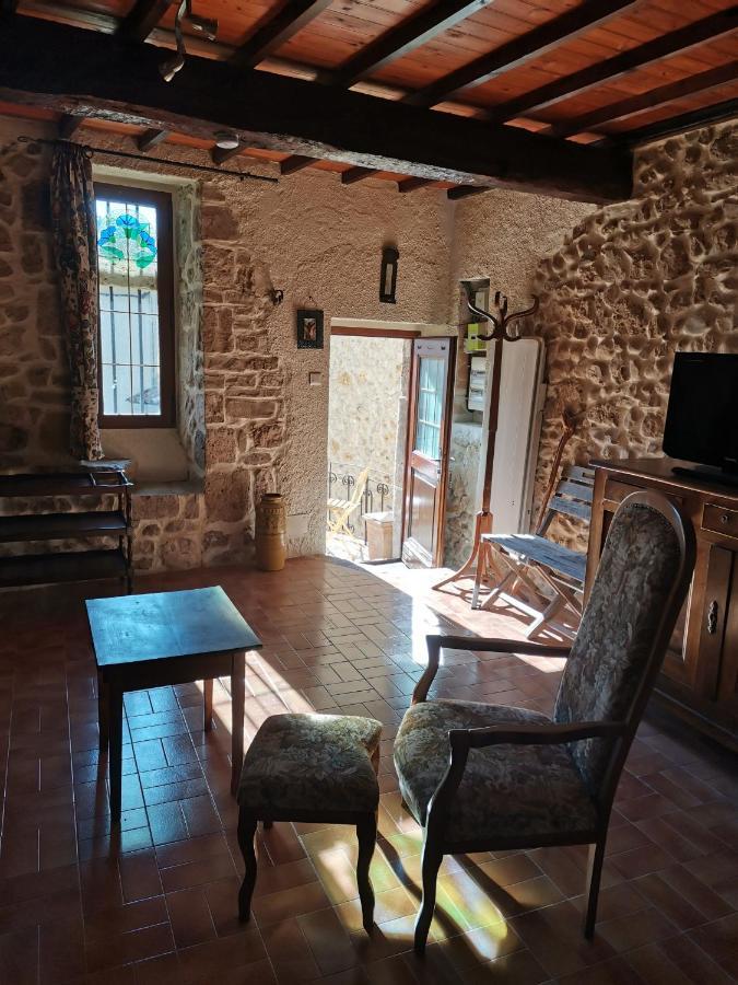 Chez Gilles Math Apartment Saint-Martin-de-Bromes Bagian luar foto