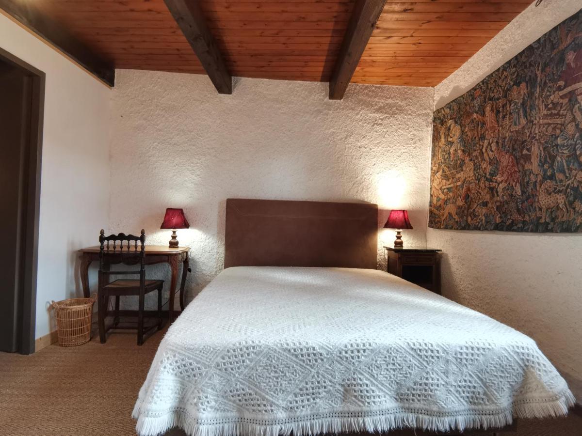 Chez Gilles Math Apartment Saint-Martin-de-Bromes Bagian luar foto